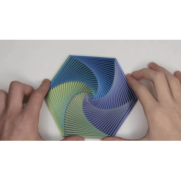 „Hexagonal Vortex