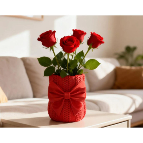 Christmas planter with knitted texture and ribbon