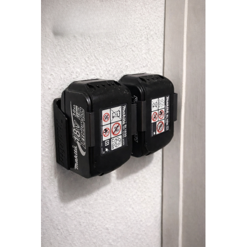 Makita battery holder for wall 2 batteries