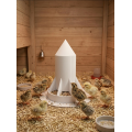 Spacious chick feeder with gravity filling and lid