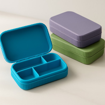 Travel case for small items