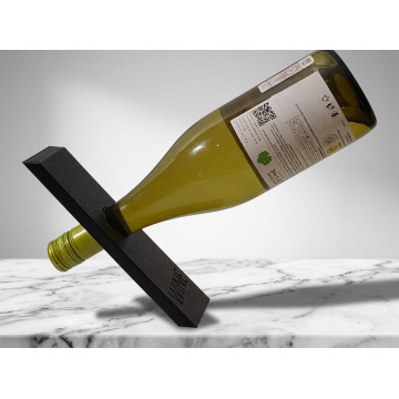 Wine bottle holder