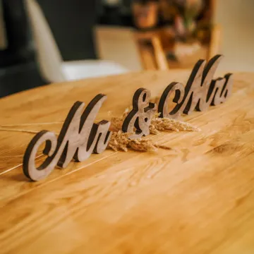 Festive MR & MRS Wooden Signs